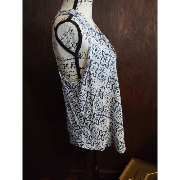 Athleta Newport Medallion Tank Top Womens Size Small V-Neck Linen Casual Loose - Picture 3 of 7